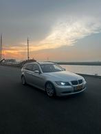 BMW 3-Serie (e90) 3.0 D 325 Touring 2008 Grijs, Origineel Nederlands, Te koop, Zilver of Grijs, 5 stoelen