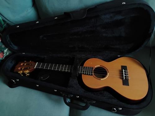Kala,tenor ukelele, Muziek en Instrumenten, Snaarinstrumenten | Gitaren | Akoestisch, Zo goed als nieuw, Overige typen, Ophalen of Verzenden