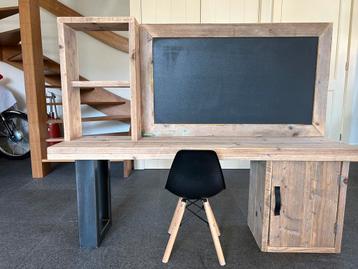 Originele Houten Speeltafel van Hout Twist – Model Nils beschikbaar voor biedingen