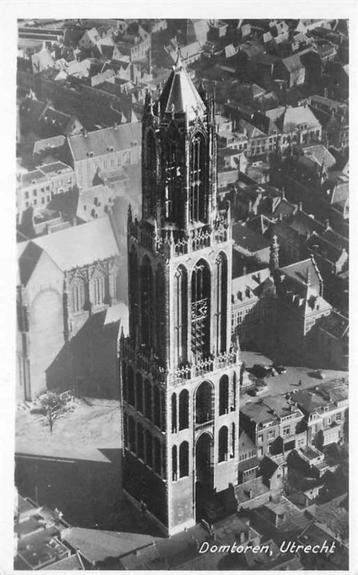 (377-653-017) Utrecht Domtoren beschikbaar voor biedingen