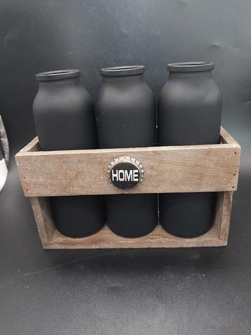 Houten houder met 3 matzwarte vaasjes - Vintage look beschikbaar voor biedingen