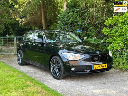 BMW 1-serie 116i Business | Cruise + Airco + Navi |, Auto's, BMW, Bedrijf, Te koop, 1-Serie, ABS, Airbags, Airconditioning, Boordcomputer
