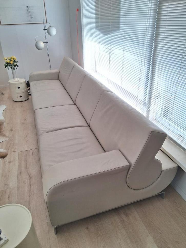 LEOLUX B-FLAT Reddot Award Design bank, collector item ikoon, Huis en Inrichting, Banken | Bankstellen, Gebruikt, 300 cm of meer