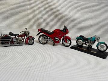 Partij met 3 motors beschikbaar voor biedingen