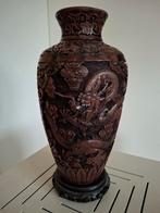 Chinese handgesneden  Vaas- Draken, Vroeg 20e Eeuw, Antiek en Kunst, Ophalen of Verzenden