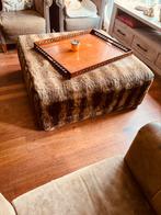 Salontafel/ hocker met bruin/beige vacht., Huis en Inrichting, Ophalen, 100 tot 150 cm, Vierkant, Zo goed als nieuw