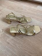 Gouden hakken Pull & Bear, Kleding | Dames, Schoenen, Schoenen met lage hakken, Overige kleuren, Ophalen of Verzenden, Pull & Bear