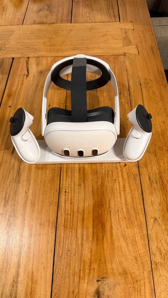 Meta Quest 3 128gb + Oplaadstation + elite strap, Spelcomputers en Games, Virtual Reality, Zo goed als nieuw, Overige platformen