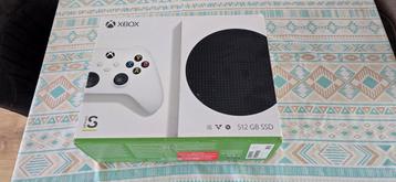 Xbox Series S weinig gebruikt  beschikbaar voor biedingen