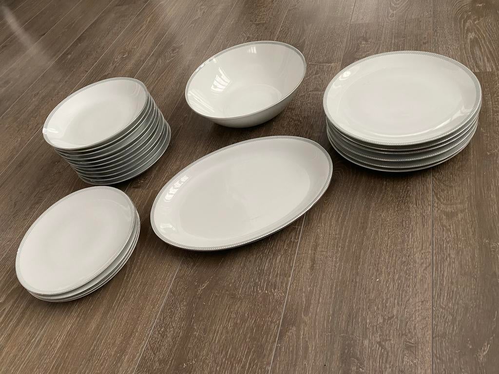 Vintage Serviesgoed: 23 delig Borden Schalen, Ontbijtbordjes, Huis en Inrichting, Keuken | Servies, Gebruikt, Ophalen of Verzenden