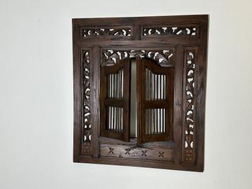 Indonesisch decoratief wandbord, hout, 79bx89h cm beschikbaar voor biedingen