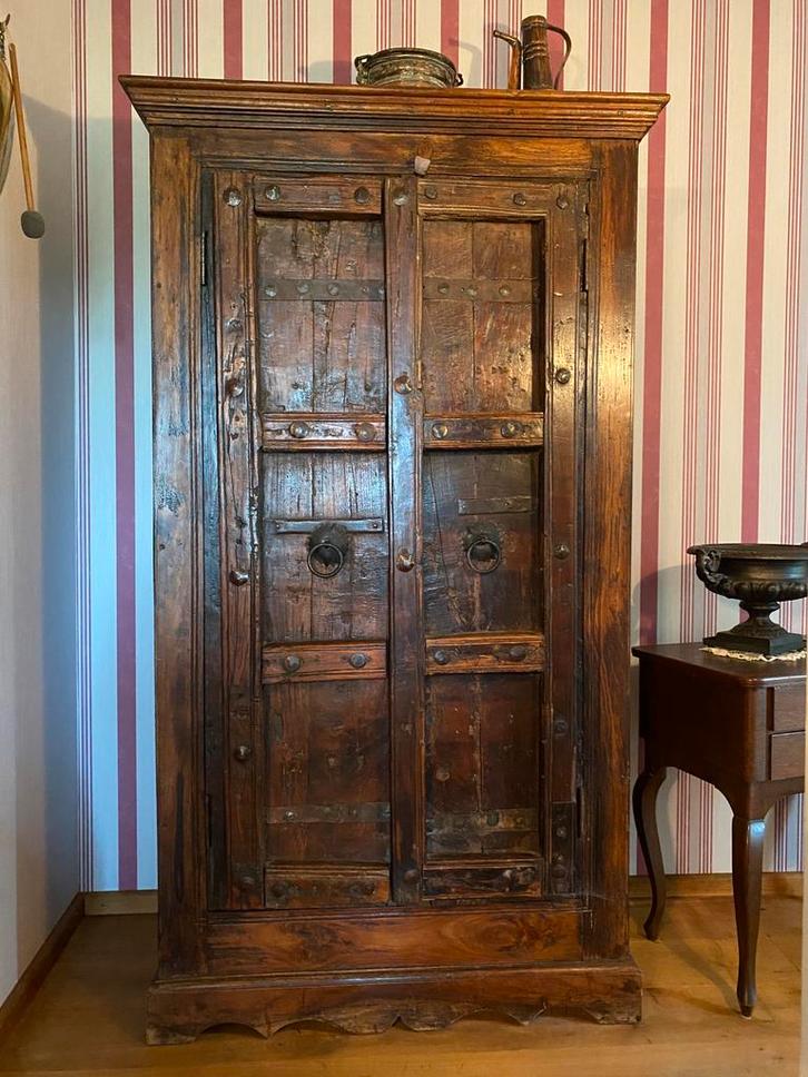 Indiase hangkast / garderobekast 180 cm hoog, Antiek en Kunst, Antiek | Meubels | Kasten, Ophalen
