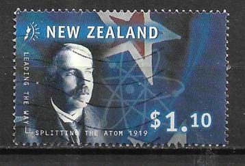 126-25 Nieuw Zeeland / Splittinmg the Atom $ 1.10  beschikbaar voor biedingen
