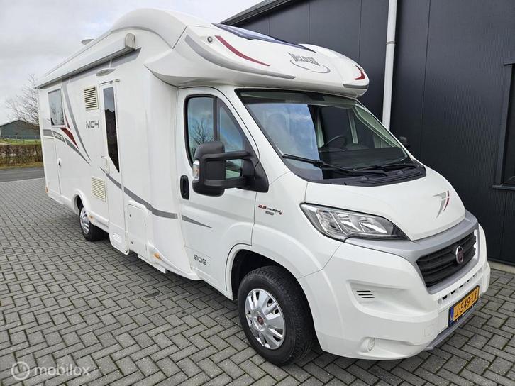 Mc louis MC4 80G 2017 ☆Euro6, queensbed, hefbed & 2x Airco, Caravans en Kamperen, Campers, Bedrijf, Half-integraal, McLouis, Diesel
