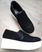 KURT GEIGER zwart leren Slip-on sneakers (36), Zo goed als nieuw, Sneakers of Gympen, Zwart, Verzenden