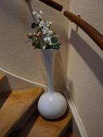 Witte Design Vaas met Decoratie ( 60 cm hoog), Huis en Inrichting, Woonaccessoires | Vazen, Ophalen, 50 tot 75 cm, Wit, Glas