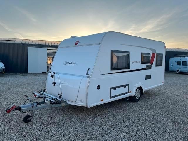 Nette Burstner 450 TS, Caravans en Kamperen, Caravans, Particulier, tot en met 4, 750 - 1000 kg, Rondzit, Bürstner, Frans bed