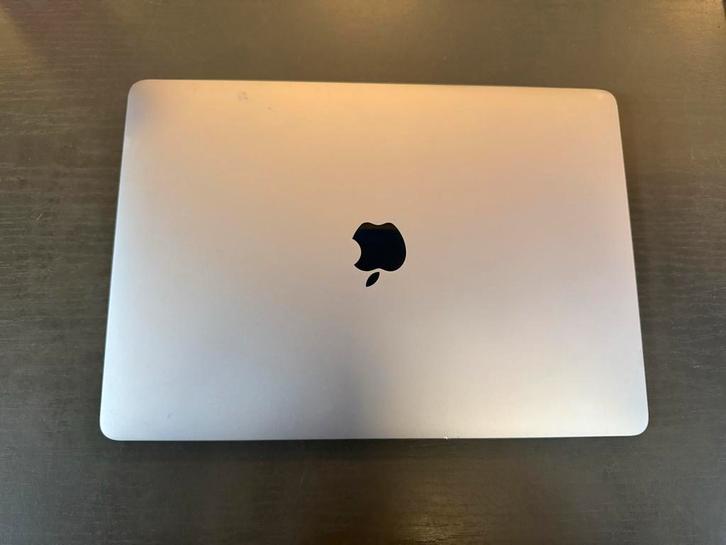 Macbook air 2021, Computers en Software, Apple Macbooks, MacBook Air, 13 inch, Minder dan 2 Ghz, Ophalen