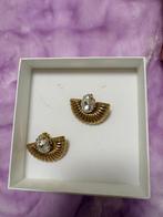 Lott Gouden Oorbellen met Edelsteen, Ophalen of Verzenden, Zo goed als nieuw, Met edelsteen, Knopjes of Stekers