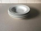 6 diepe borden 3 soepkommen en een cake schaal, Huis en Inrichting, Keuken | Servies, Ophalen of Verzenden, Zo goed als nieuw