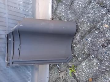 OVH dakpannen gevelpannen en vorsten beschikbaar voor biedingen