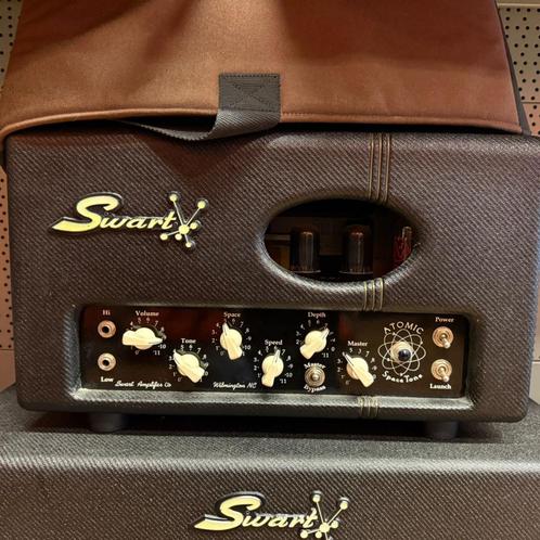 Swart AST Master MK2 Buisverterker + Swart Space Tone Forty, Muziek en Instrumenten, Instrumenten | Toebehoren, Zo goed als nieuw