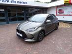 Toyota Yaris 1.5 Hybrid Dynamic Navi/Apple Car Play Android/, Stof, Gebruikt, Zwart, Parkeercamera