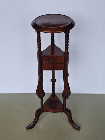 oude antieke houten piëdestal pedestal plantentafel h= 85cm beschikbaar voor biedingen