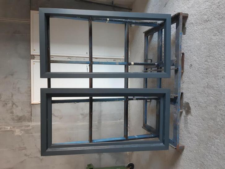 Kozijnen, Doe-het-zelf en Verbouw, Kozijnen en Schuifpuien, Nieuw, Raamkozijn, Kunststof, 150 tot 225 cm, 75 tot 150 cm, Ophalen