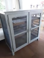 Grote grijze kast/vliegenkast., Ophalen