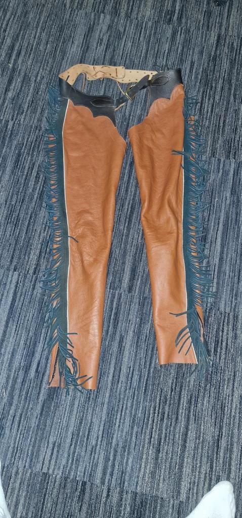 Lange chaps dy'on dyon western leer maat M gloednieuw, Dieren en Toebehoren, Paardrijkleding, Nieuw, Overige typen, Western, Ophalen of Verzenden
