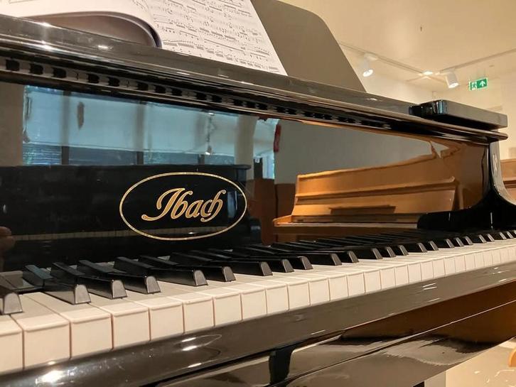 Goedklinkende Ibach vleugel 183 lang. Incl gratis transport, Muziek en Instrumenten, Piano's, Zo goed als nieuw, Vleugel, Zwart