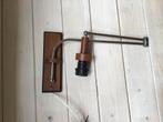 Vintage  knik arm wandlamp chroom en teakhout.jaren 70, Huis en Inrichting, Ophalen of Verzenden, Zo goed als nieuw