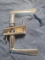 Retro aluminium deurklink 4 stuks in 1 koop, Ophalen of Verzenden, Gebruikt, Overige materialen, Klink of Kruk