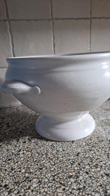 Originele Regout Vintage soepterrine  beschikbaar voor biedingen