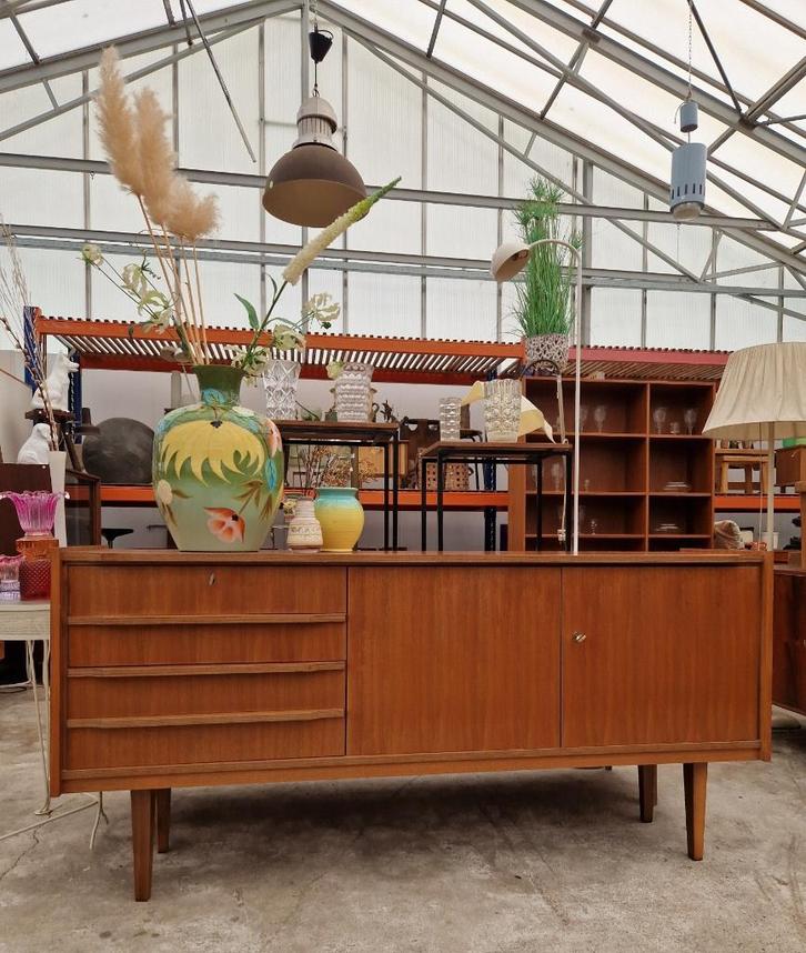 Vintage dressoir met ronding in bovenblad, 180cm, Huis en Inrichting, Kasten | Dressoirs, Gebruikt, 150 tot 200 cm, 25 tot 50 cm