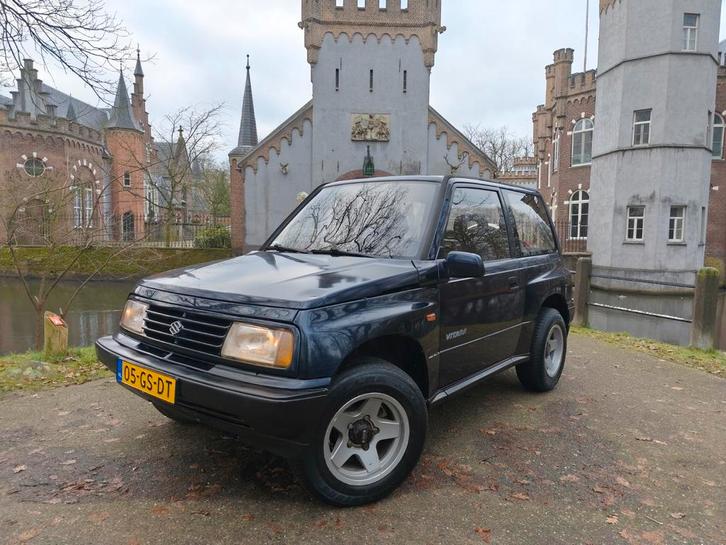 Suzuki Vitara 1.6 4x4 AUTOMAAT / APK 10-2027 youngtimer!!!, Auto's, Suzuki, Bedrijf, Vitara, 4x4, Centrale vergrendeling, Elektrische ramen