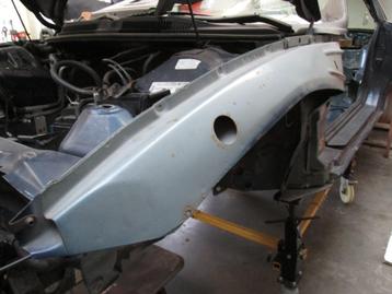 Langsdragers voor zijscherm L+R Camaro/Firebird 1993 - 2002 beschikbaar voor biedingen
