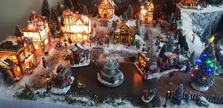 Compleet kerstdorp, Diversen, Kerst, Zo goed als nieuw, Ophalen
