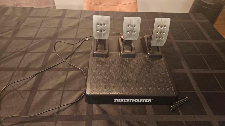 Thrustmaster T3PA Pedalen Set - Zo goed als nieuw!, Spelcomputers en Games, Spelcomputers | Overige, Zo goed als nieuw, Ophalen