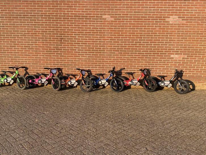ULTRA BALANCE BIKE – KTM / GASGAS LOOK-A-LIKE, Diversen, Overige Diversen, Nieuw, Ophalen