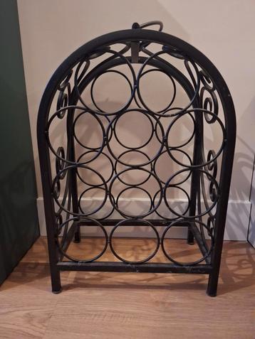 Metalen Wijnrek voor 11 Flessen beschikbaar voor biedingen