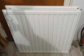 Radiator, in prima staat  bxhxd = 74.5 x 75 x 9cm beschikbaar voor biedingen