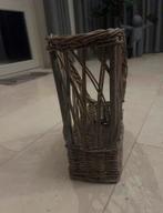 Lectuurmandje van rotan, Ophalen of Verzenden, Zo goed als nieuw