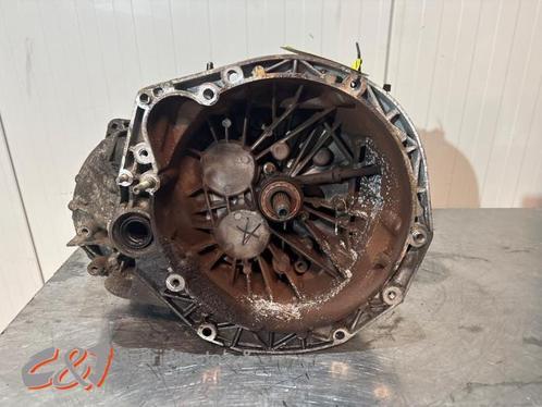 Versnellingsbak van een Opel Vivaro, Auto-onderdelen, Transmissie en Toebehoren, Opel, Gebruikt, 3 maanden garantie, Ophalen of Verzenden
