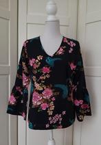 Tramontana zwarte floral kraanvogel blouse top, maat M, Kleding | Dames, Maat 38/40 (M), Tramontana, Zwart, Ophalen of Verzenden