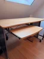 Gratis! - Bureau op wieltjes met opbergruimte, Ophalen, Met wielen, Gebruikt, Bureau