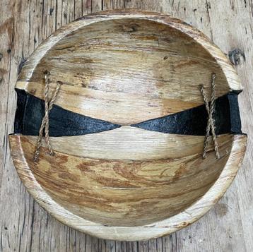 Aardewerk Plate banana | Schaal van aardewerk met banaan beschikbaar voor biedingen