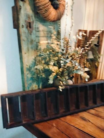 Antieke brocante oude grote steenmal (1) beschikbaar voor biedingen