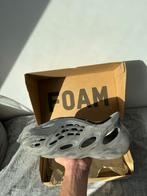 Foam runner, Kleding | Heren, Schoenen, Overige kleuren, Ophalen of Verzenden, Sneakers of Gympen, Gedragen